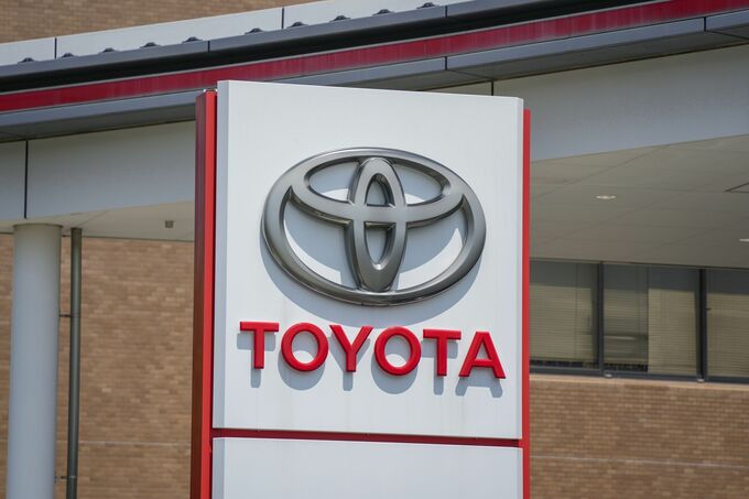 トヨタ新社長に57歳近氏、豊田織機TOBも担当－佐藤氏は3年で交代