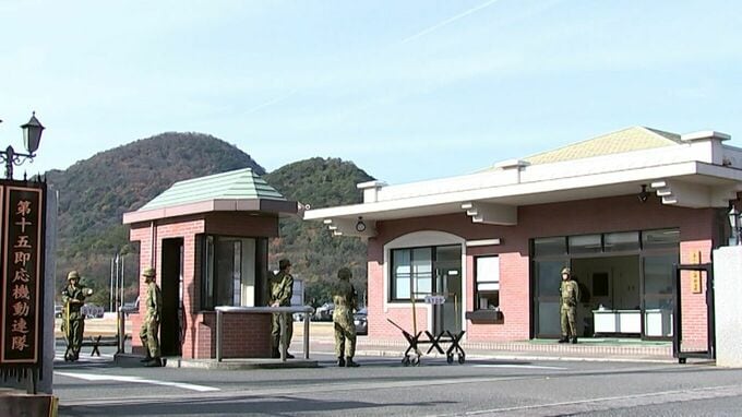 善通寺陸上自衛隊の男性隊員（22）が飲食店の店長ら2人に殴打するなどの暴行を加えた疑いで現行犯逮捕→「飲酒酩酊のため覚えていません」停職４か月の懲戒処分→処分を受けて「深く反省しています」【香川】|TBS NEWS DIG