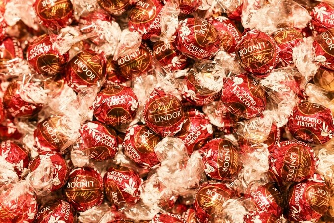 チョコレートのリンツが2度目の業績予想引き下げ、欧州で需要低迷