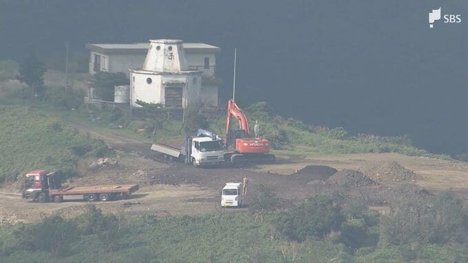 宗教法人の敷地から廃棄物含む土砂が流出した問題 廃棄物処理法違反の疑いで宗教法人の代表ら2人を逮捕=静岡・伊豆市|TBS NEWS DIG
