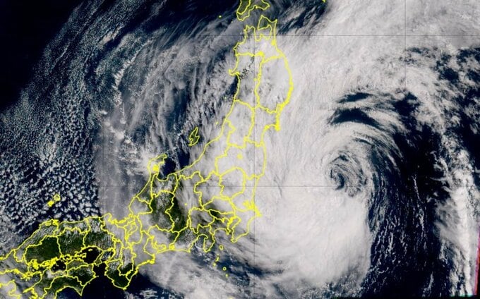 【警戒】台風15号が西進し北陸接近へ 浸水や土砂災害・強風に注意・警戒 進路次第で警報級大雨や高潮・暴風の恐れも　|　富山のニュース｜天気・防災｜チューリップテレビ