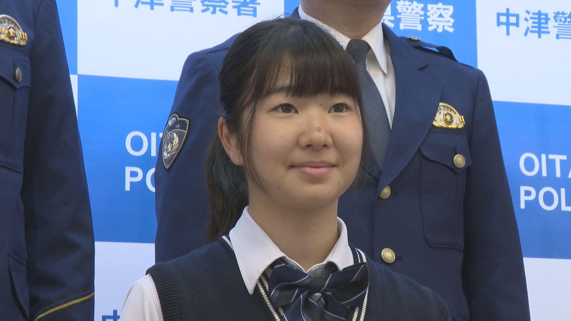 赤西安未　現役高校生 身体検査 寒空の下、肌着とおむつ姿の1歳男の子 女子高校生の“とっさの