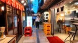 地価高騰の街にあえて「平屋」 福岡・サザエさん商店街通りに昭和レトロな横丁 「昔ながらの風景を・・・」高層化に抗う会長の思い|TBS NEWS DIG
