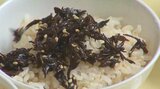 園児が地元で収穫したヒジキで「ふりかけ作り」に挑戦 完成に笑顔の花が咲く 大分 | 大分のニュース|OBS NEWS|大分放送