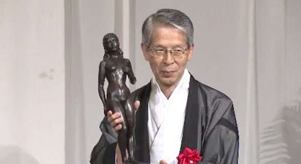 諏訪湖「御神渡り」観察を続ける神社と団体などに…様々な分野で著しい功績をあげた長野県関係者に「信毎賞」マスターズ陸上で女子三段跳びの記録を次々と塗り替え、5つ世界記録持つ松本市・大日向暁子さんも受賞　|　SBC NEWS | 長野のニュース | SBC信越放送