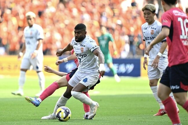 清水エスパルス 4失点で連勝ならず…郡司璃来のJ初ゴールも C大阪に2-4【J1リーグ第19節速報】|TBS NEWS DIG