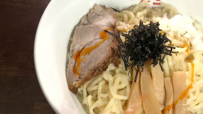 豚骨ラーメン王国福岡で異変！？「油そば」店が増加　物価高でラーメン店倒産増える中強みは「低コスト」|TBS NEWS DIG