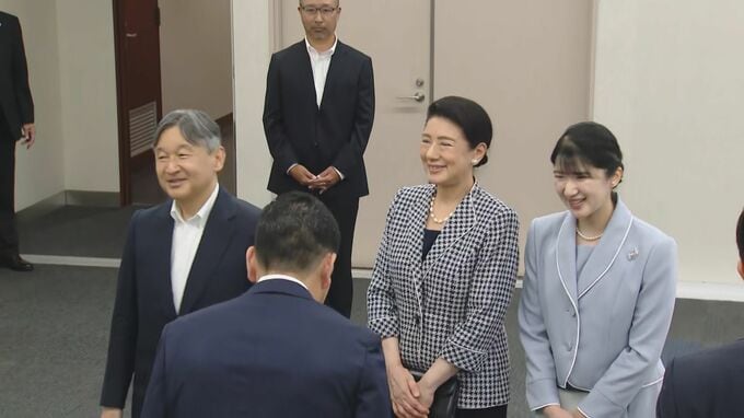【速報】天皇皇后両陛下と愛子さま　即位後初の長崎ご訪問　特別機が長崎空港に到着　原爆犠牲者慰霊へ|TBS NEWS DIG