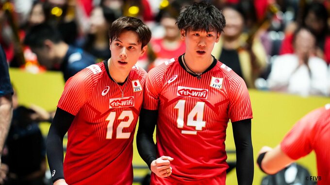 バレー男子日本代表が涙のパリ五輪出場権獲得！“崖っぷち”からの4連続ストレート勝利で最終戦残しB組2位以上決定|TBS NEWS DIG