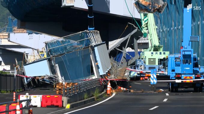 【現場写真】落下したのは長さ60メートル、重さ140トンの鉄製橋げた　静岡　国道1号バイパス工事現場で橋げた落下　男性作業員2人死亡、6人が重軽傷　|　静岡のニュース | SBSNEWS | 静岡放送