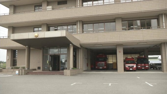 「作業員が積荷の下敷きになっている…」工場でタイヤチップの下敷きになる事故　救急搬送、命に別条なし　|　BSSニュース | BSS山陰放送