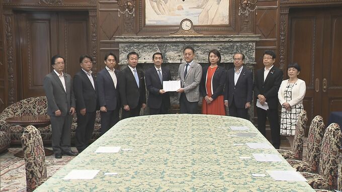 「政府・与党側の強権的な国会運営が続いている」参院の野党9会派が国会正常化を議長・副議長に申し入れ