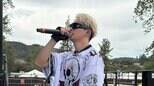 【 Number_i ・岸優太 】　「フェスの思い出集！！！！！！！」　LA音楽フェスのステージショットを公開　「かっこいい！！！岸くんの大っきな背中が大好きです」「Tシャツも凄く似合ってる」　反響続々|TBS NEWS DIG