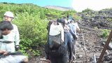 「山頂で誕生日を迎えたい」富士山の富士宮・御殿場ルートが山開き 83歳の"ミスター富士山"は2251回目の登頂 ふもとのグルメもますます充実＝静岡　|　静岡のニュース | SBSNEWS | 静岡放送
