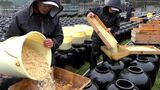 今年は「黒酢」命名から50年 伝統の春の仕込みはじまる 鹿児島・霧島市福山町 | 鹿児島のニュース|MBC NEWS|南日本放送
