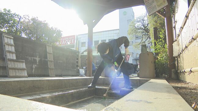 「世界にバレた名湯を楽しんでほしい」　白狐まつり前に足湯を清掃　約100人が参加　山口|TBS NEWS DIG