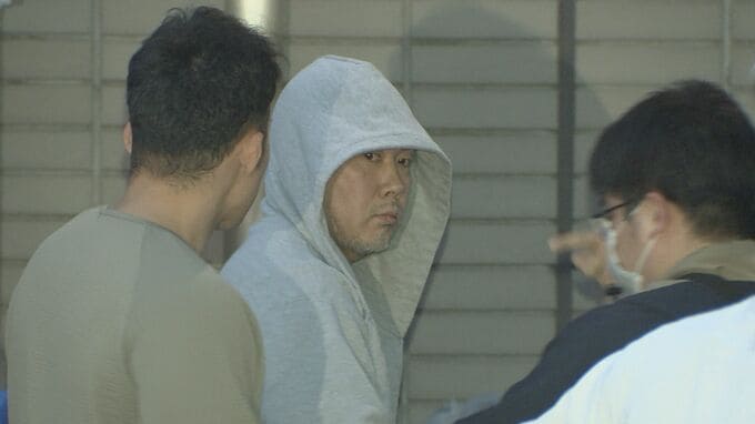 【速報】福生市の“金づち男”を再逮捕　高校生ら殴り逃げる前に警察官に液体を噴射するなど傷害と公務執行妨害の疑い　逃走時の車は他人名義か|TBS NEWS DIG