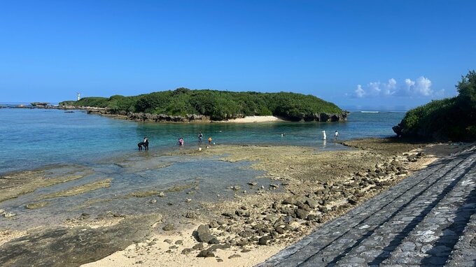 沖に流された妻を助けた夫が意識を失い死亡　シュノーケルマスクには海水がたまっていた　沖縄・本部町|TBS NEWS DIG