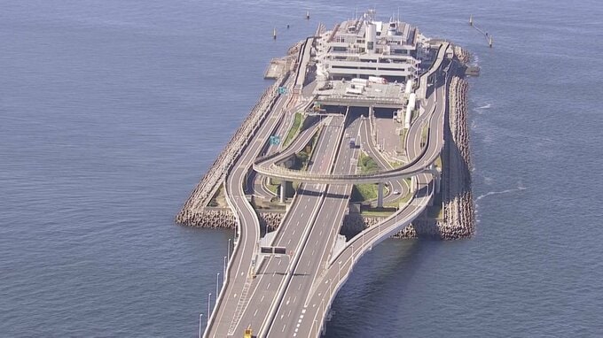 東京湾アクアラインで4台絡む事故　一部区間の通行止めが解除　トラックに乗っていた男性2人が死亡|TBS NEWS DIG