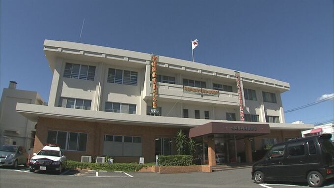 何らかの方法で店員に決済音を聞かせ…キャッシュレス決済完了と見せかけ美容室で2万3540円分の整髪料などだまし取った疑い　会社員の女（25）逮捕|TBS NEWS DIG