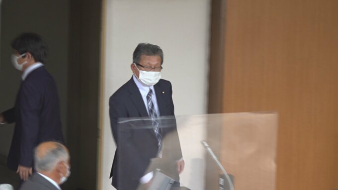 通行人や町の職員にケガをさせたとされる西桂町の町議に辞職勧告　町議会が全会一致で可決|TBS NEWS DIG
