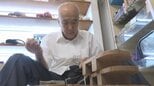 「日本の伝統の履物、できるだけ残したい」　およそ150年続いた下駄の専門店が閉店へ　職人の技と地域への思い　山梨・吉字屋履物店|TBS NEWS DIG