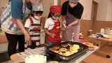 子ども園の園児が大学生とピーマン使ったパンケーキ作り　|　MRTニュース ｜ ＭＲＴ宮崎放送