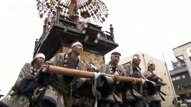 豪華絢爛！高岡御車山祭　雨を突き進む7基の山車　400年の伝統に歓声　強風で午後2時に「中止」の波乱も　富山・高岡市|TBS NEWS DIG