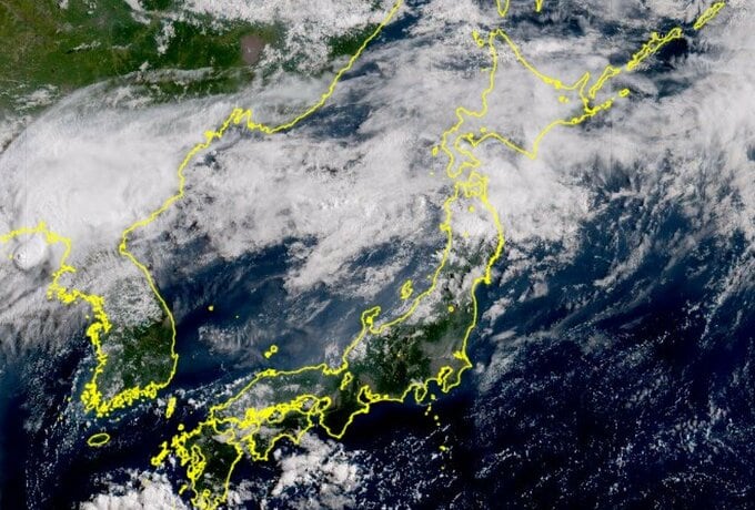 オホーツク海の低気圧からのびる前線…ゆっくり南下する見込みで警戒　東北日本海側は大雨のおそれ【雨と風のシミュレーション】　|　富山のニュース｜天気・防災｜チューリップテレビ