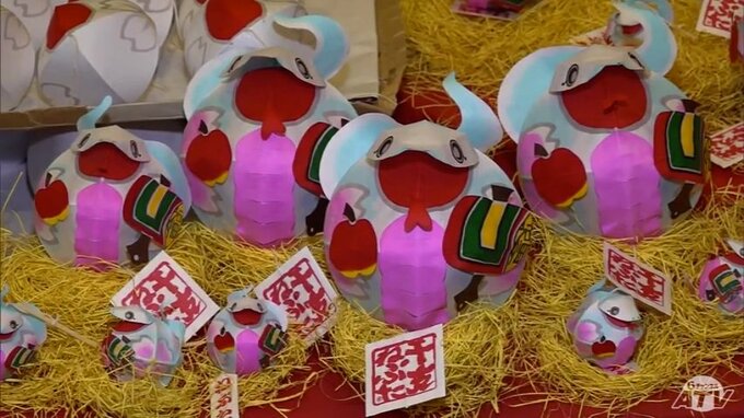 今年で40年『干支ねぷた』の制作はじまる　「巳ねぷた」神の使いとされる白蛇ベースに茶目っ気たっぷり　アクセントは「舌」　|　青森のニュース│ATV NEWS│青森テレビ