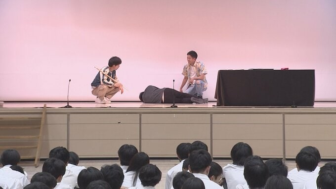 夏休み前の高校生に…闇バイトに加担しないよう劇で注意呼びかけ　警視庁練馬署|TBS NEWS DIG