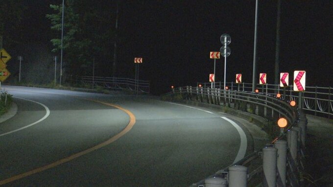 国道でオートバイが転倒、軽乗用車と衝突　オートバイの男性が重体の模様　|　山梨のニュース | ＵＴＹテレビ山梨