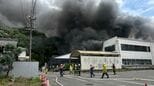 菓子工場で火事 当時工場には従業員ら81人が…全員避難 古い街並みが残る観光エリア ｢おかきを焼く機械から火が出ている｣と通報 愛知･知多市|TBS NEWS DIG