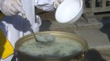 「一年元気で頑張りたい」無病息災願う七草がゆ 神社で500食振るまい 愛媛・松山市 | 愛媛のニュース - Nスタえひめ|あいテレビは6チャンネル