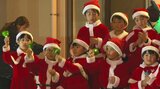 クリスマスを前に、こども園に3万球のイルミネーション輝く　園児が笑顔でハンドベル演奏　大分|TBS NEWS DIG