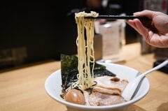 【コラム】私のラーメン遍歴、NYで出会い英国で再会－チュアイオン| TBS CROSS DIG with Bloomberg