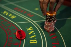 フィリピン、外国人150人余り逮捕－違法オンラインゲームの拠点捜査| TBS CROSS DIG with Bloomberg