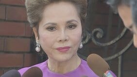 【速報】暴行罪に問われたデヴィ夫人側が初公判で起訴内容をおおむね認める　東京地裁|TBS NEWS DIG