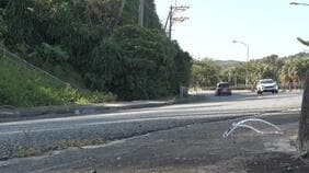 バイクの高校生が意識不明の重体　転倒後に車にはねられたか|TBS NEWS DIG