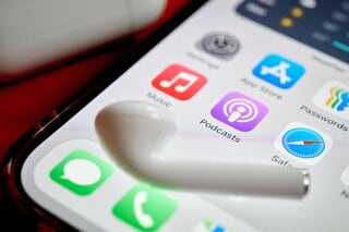 アップル、動画ポッドキャストを刷新－業界全体の動画シフトに合わせ| TBS CROSS DIG with Bloomberg