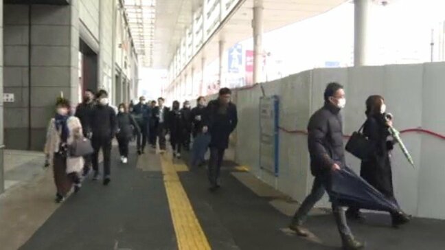 「インフルエンザが怖かったんでもうほとんど家にいました」 年末年始の休みが終わり通勤・通学ラッシュ戻る 街の人の年末年始と今年の抱負は… 愛媛|TBS NEWS DIG