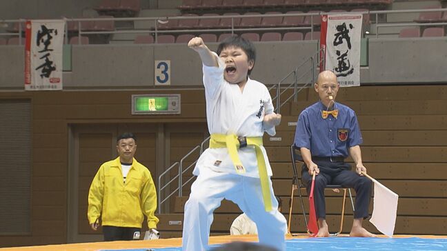 鍛え抜かれた技と力…東北空手道選手権大会　福島|TBS NEWS DIG