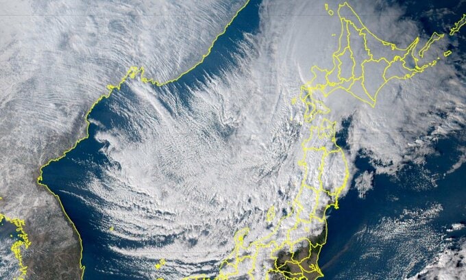 【気象情報】14日（水）にかけ暴風雪、大荒れのおそれ…発達した低気圧が日本海西部を進む【気象庁】最大瞬間風速35メートル予想…落雷や竜巻、ひょうに注意【大雪と雨のシミュレーション】　|　富山のニュース｜天気・防災｜チューリップテレビ