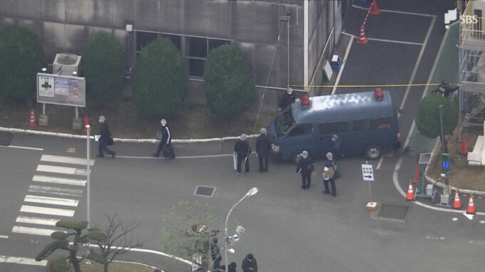 三島市のゴム工場で15人がけがをする殺人未遂事件 鑑識作業続く 38歳男を逮捕|TBS NEWS DIG