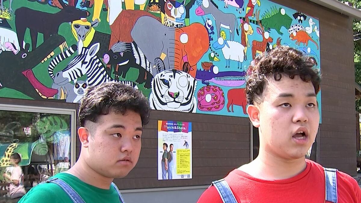 自閉スペクトラム症の17歳の双子アーティスト 大好きな動物園の看板を