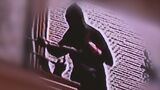 扉を無理にこじ開ける不審な2人組 「防犯ドア」で撃退!当時家には夫婦と4歳の子どもが…恐怖語る「鉢合わせしたらやられたかも」“時間稼ぎ”で対策を 名古屋【動画あり】 | 名古屋・愛知・岐阜・三重のニュース【CBC news】 | CBC web