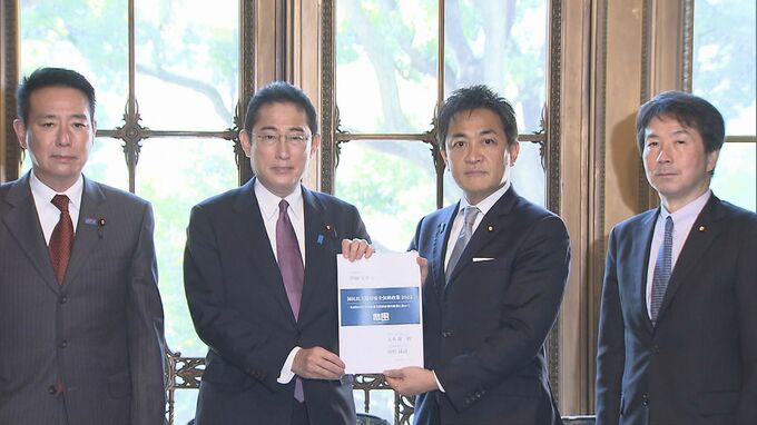 維新・国民　安保政策で相次ぎ総理に提言   