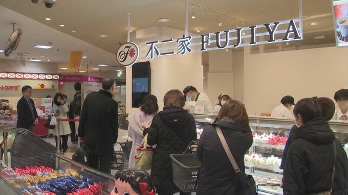 地方百貨店の生き残りをかけ「不二家洋菓子店」が鳥取に復活オープン　不二家会長は鳥取県出身　”中国地方唯一”のイートインコーナー　”中国地方初”の「窯だしカントリーマアム」も|TBS NEWS DIG