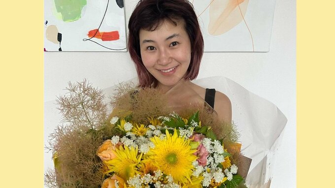 村上佳菜子さん　寝起きに花束で【付き合って2年記念日】を報告　「記念日を大事にしてる理由」を明かす|TBS NEWS DIG