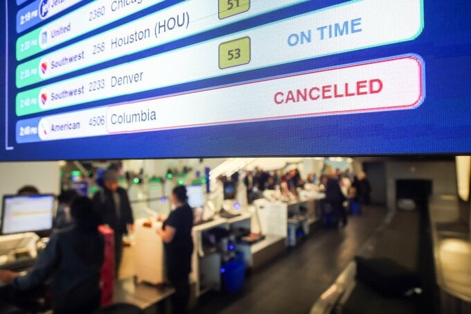 冬の嵐が帰路の米旅行客を直撃、全米で1600便欠航－陸路も危険な状態